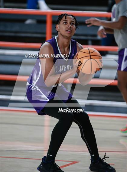 Thumbnail 3 in Brentwood School vs St. Anthony (Beverly Hills Tournament) photogallery.