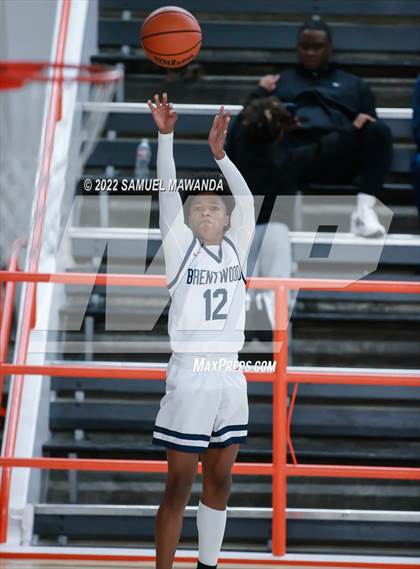 Thumbnail 1 in Brentwood School vs St. Anthony (Beverly Hills Tournament) photogallery.