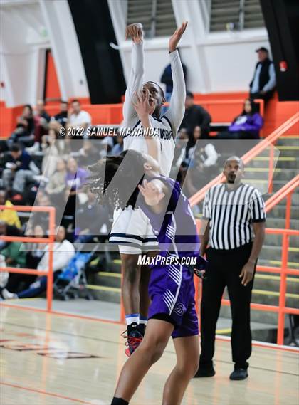 Thumbnail 1 in Brentwood School vs St. Anthony (Beverly Hills Tournament) photogallery.