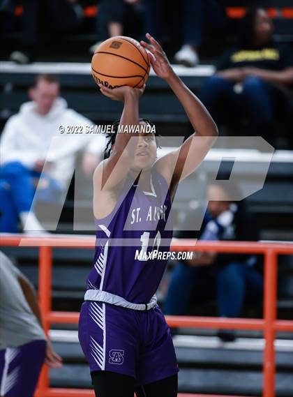 Thumbnail 1 in Brentwood School vs St. Anthony (Beverly Hills Tournament) photogallery.