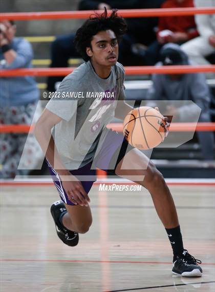 Thumbnail 2 in Brentwood School vs St. Anthony (Beverly Hills Tournament) photogallery.