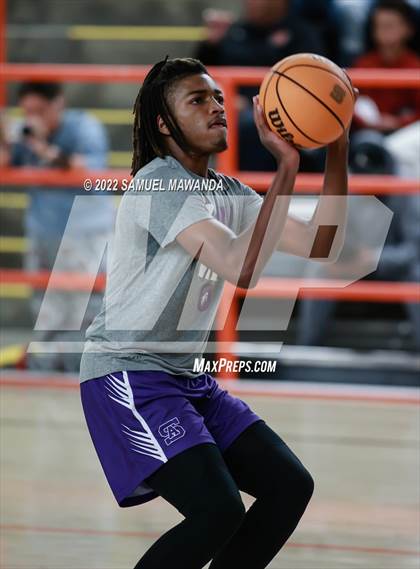 Thumbnail 2 in Brentwood School vs St. Anthony (Beverly Hills Tournament) photogallery.
