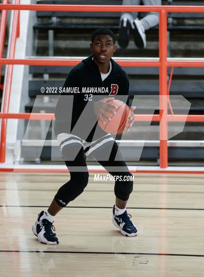 Thumbnail 2 in Brentwood School vs St. Anthony (Beverly Hills Tournament) photogallery.