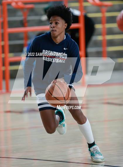 Thumbnail 2 in Brentwood School vs St. Anthony (Beverly Hills Tournament) photogallery.
