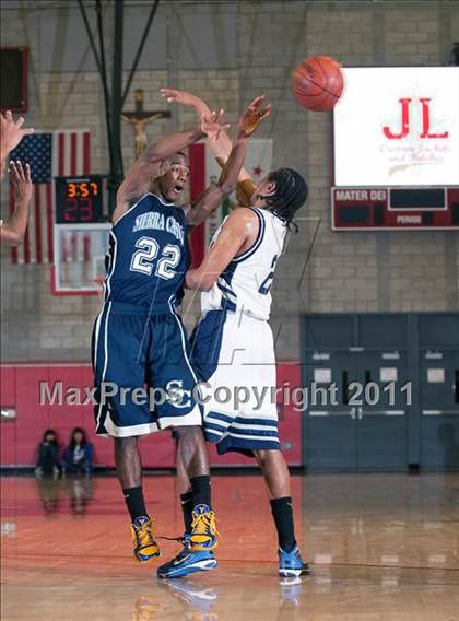 Thumbnail 1 in Sierra Canyon vs. Montclair Prep (CIF SS 5A Final) photogallery.