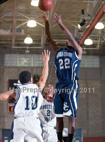 Thumbnail 2 in Sierra Canyon vs. Montclair Prep (CIF SS 5A Final) photogallery.