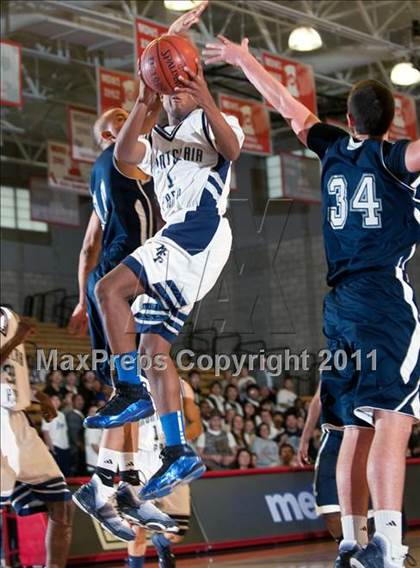 Thumbnail 2 in Sierra Canyon vs. Montclair Prep (CIF SS 5A Final) photogallery.