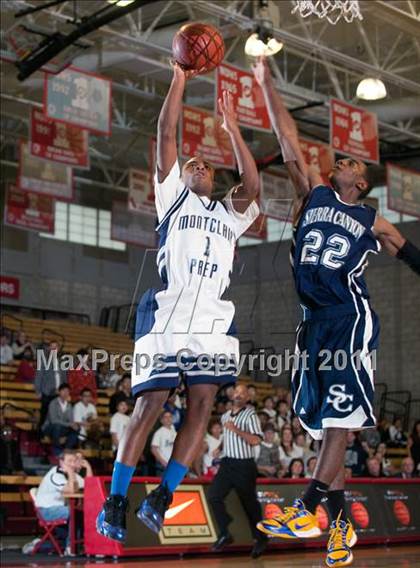 Thumbnail 3 in Sierra Canyon vs. Montclair Prep (CIF SS 5A Final) photogallery.