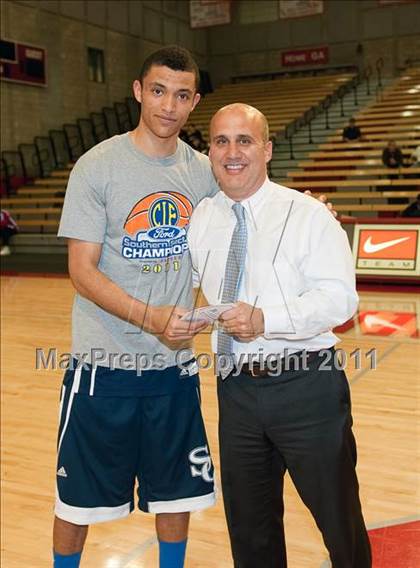 Thumbnail 1 in Sierra Canyon vs. Montclair Prep (CIF SS 5A Final) photogallery.