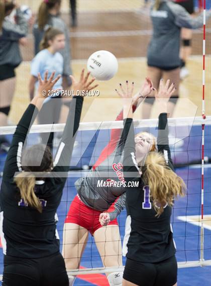 Thumbnail 2 in Lutheran vs. Eaton (CHSAA 3A First Round) photogallery.