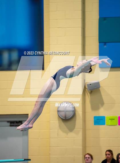 Thumbnail 3 in 3A Dive Championship photogallery.