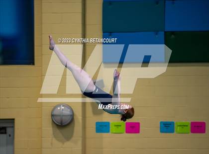 Thumbnail 1 in 3A Dive Championship photogallery.
