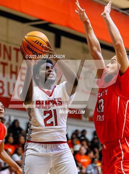 Thumbnail 1 in Seventy-First @ Hoke County photogallery.