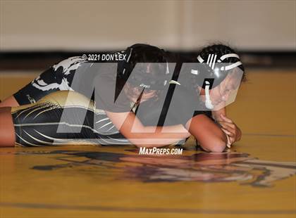 Thumbnail 3 in Napa High Novice Tournament photogallery.