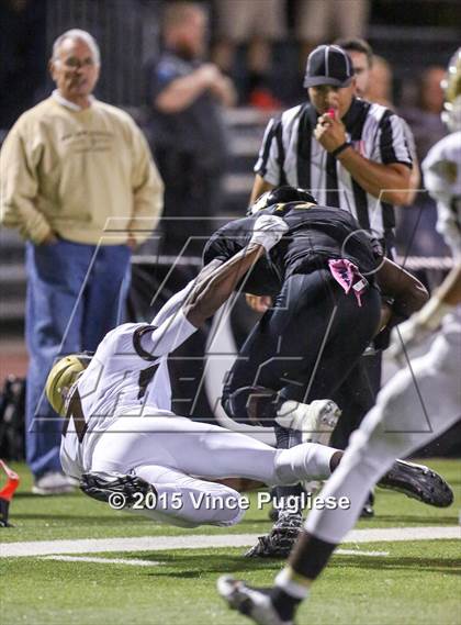 Thumbnail 1 in St. Francis @ Calabasas photogallery.