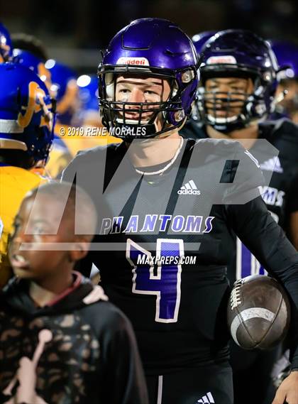 Thumbnail 3 in Bishop Amat @ Cathedral photogallery.