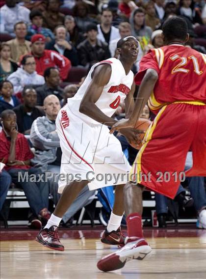 Thumbnail 1 in Taft vs. Westchester (CIF LA City Section D1 Final) photogallery.