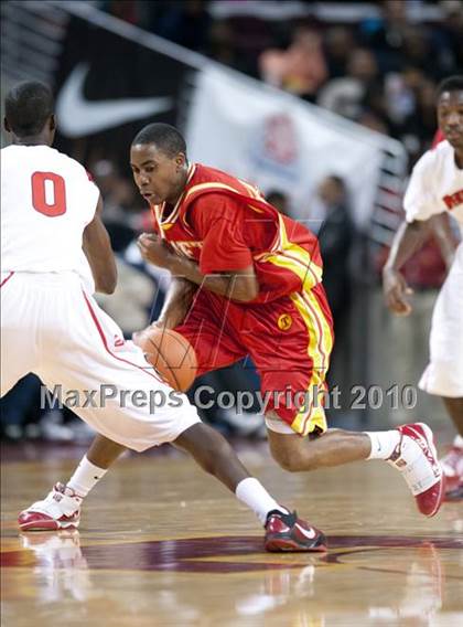 Thumbnail 3 in Taft vs. Westchester (CIF LA City Section D1 Final) photogallery.