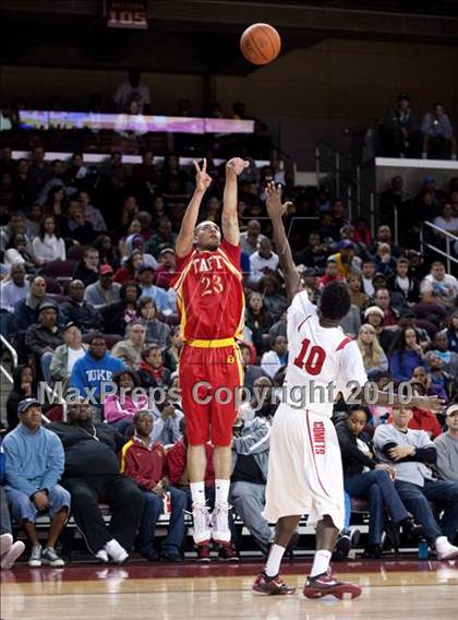 Thumbnail 1 in Taft vs. Westchester (CIF LA City Section D1 Final) photogallery.