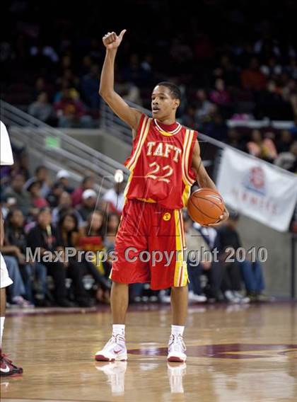 Thumbnail 2 in Taft vs. Westchester (CIF LA City Section D1 Final) photogallery.