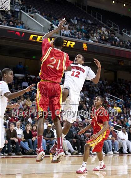 Thumbnail 1 in Taft vs. Westchester (CIF LA City Section D1 Final) photogallery.