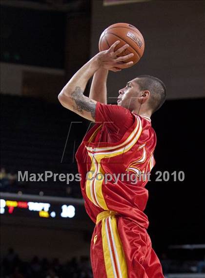 Thumbnail 3 in Taft vs. Westchester (CIF LA City Section D1 Final) photogallery.