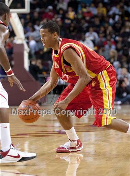 Thumbnail 1 in Taft vs. Westchester (CIF LA City Section D1 Final) photogallery.