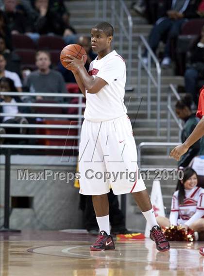 Thumbnail 1 in Taft vs. Westchester (CIF LA City Section D1 Final) photogallery.