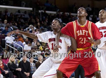 Thumbnail 1 in Taft vs. Westchester (CIF LA City Section D1 Final) photogallery.