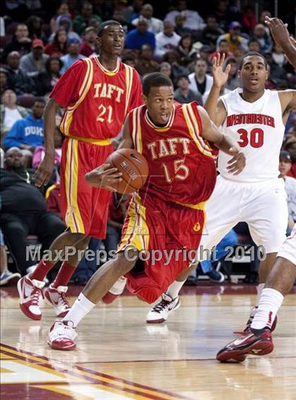 Thumbnail 2 in Taft vs. Westchester (CIF LA City Section D1 Final) photogallery.