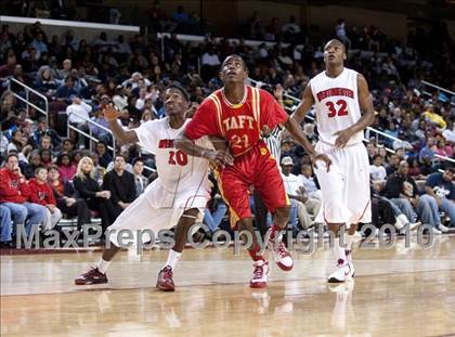 Thumbnail 3 in Taft vs. Westchester (CIF LA City Section D1 Final) photogallery.