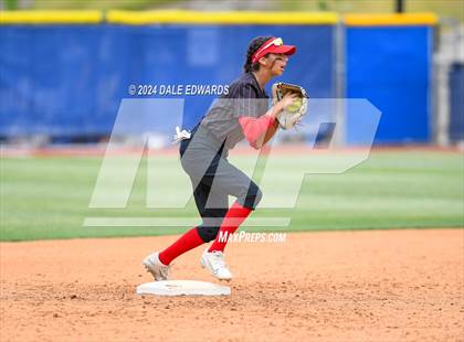 Thumbnail 3 in Francis Parker vs Castle Park (CIFSDS D5 Final) photogallery.