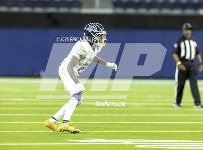 Thumbnail 3 in Loyola vs Serra (SoFi Stadium) photogallery.