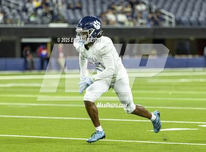 Thumbnail 2 in Loyola vs Serra (SoFi Stadium) photogallery.