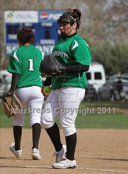 Thumbnail 2 in Saugus vs. Victor Valley (Desert Classic) photogallery.