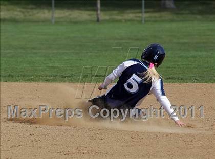 Thumbnail 1 in Saugus vs. Victor Valley (Desert Classic) photogallery.