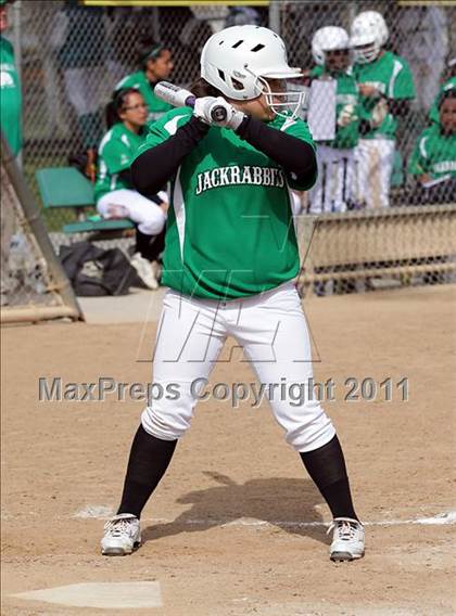 Thumbnail 1 in Saugus vs. Victor Valley (Desert Classic) photogallery.
