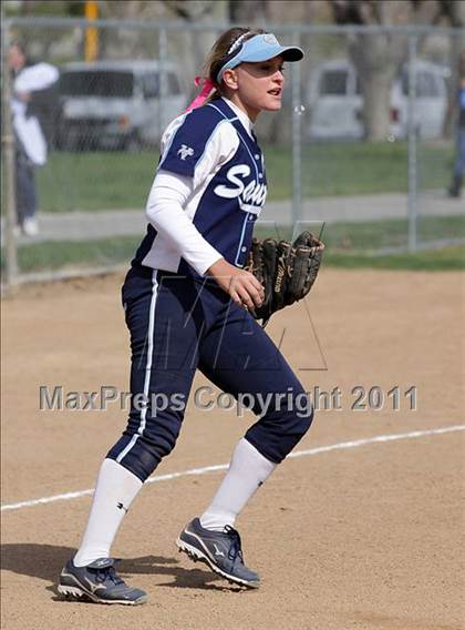 Thumbnail 3 in Saugus vs. Victor Valley (Desert Classic) photogallery.