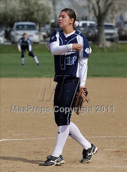 Thumbnail 1 in Saugus vs. Victor Valley (Desert Classic) photogallery.