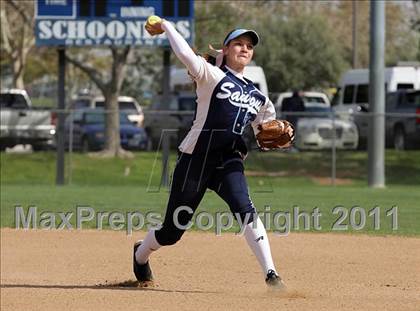 Thumbnail 3 in Saugus vs. Victor Valley (Desert Classic) photogallery.