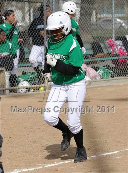 Thumbnail 3 in Saugus vs. Victor Valley (Desert Classic) photogallery.