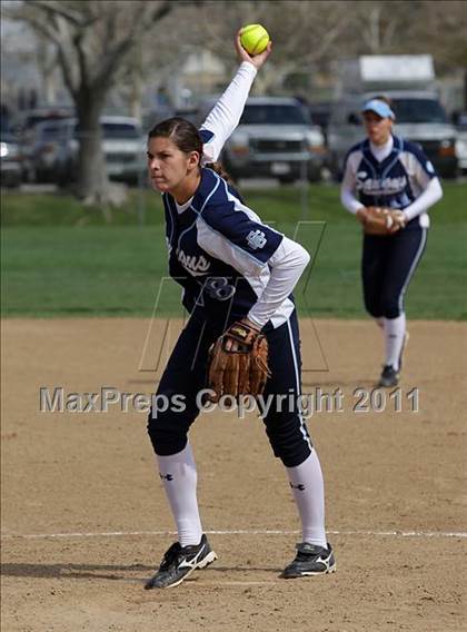 Thumbnail 3 in Saugus vs. Victor Valley (Desert Classic) photogallery.