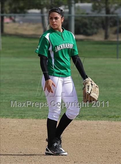 Thumbnail 1 in Saugus vs. Victor Valley (Desert Classic) photogallery.