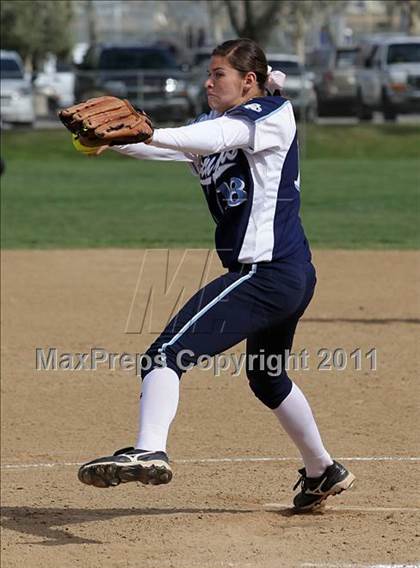 Thumbnail 2 in Saugus vs. Victor Valley (Desert Classic) photogallery.