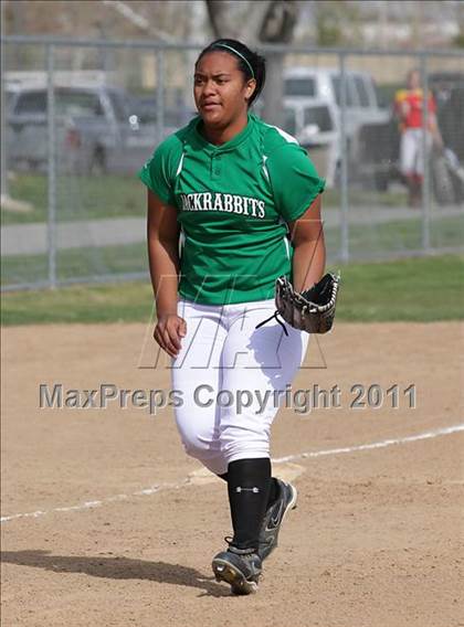 Thumbnail 3 in Saugus vs. Victor Valley (Desert Classic) photogallery.