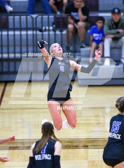 Thumbnail 3 in Plano West @ Plano photogallery.