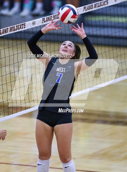 Thumbnail 3 in Plano West @ Plano photogallery.