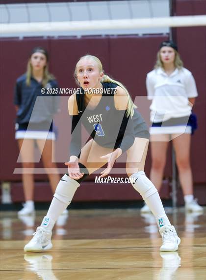 Thumbnail 3 in Plano West @ Plano photogallery.