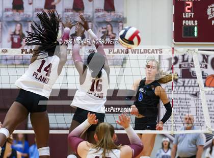 Thumbnail 3 in Plano West @ Plano photogallery.