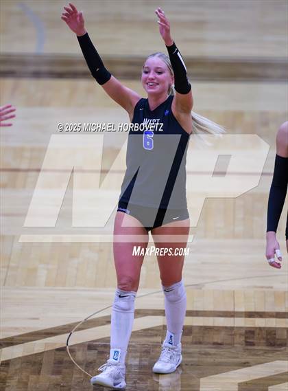 Thumbnail 3 in Plano West @ Plano photogallery.